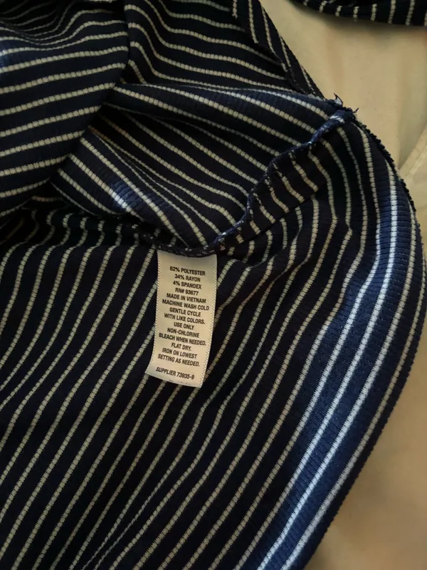 Arizona Navy Blue &White Striped Long Sleeve Shirt Size Medium - Image 3