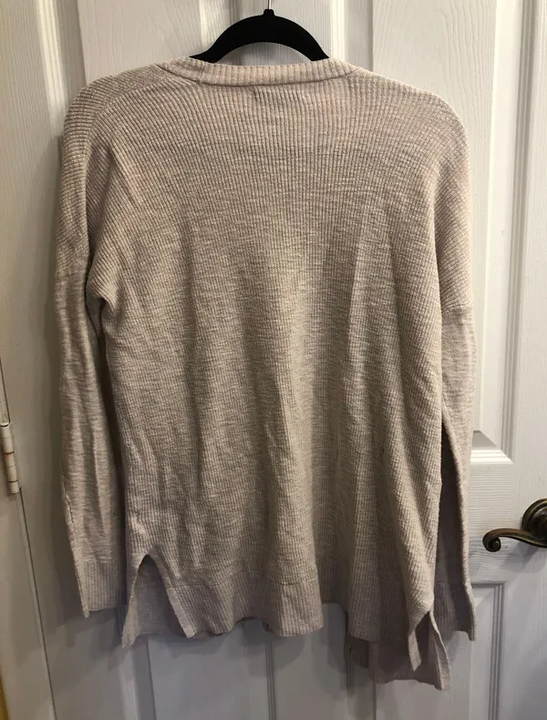 American Eagle Beige Cardigan - Image 2