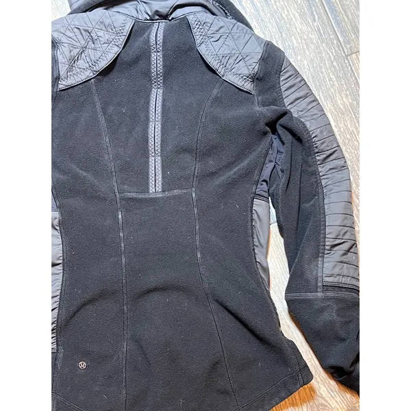 Lululemon‎ Fleecy Keen Quilted Fleece Hooded Jacket Black Womens Size 4 FLAW** - Image 3