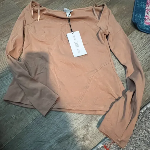 NWT‎ Future Collective medium top Tan - Image 2