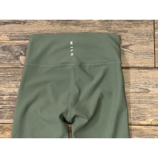 Wilo‎ The Label Sage Green Ribbed High Waisted Leggings White Piping Size Medium - Image 10