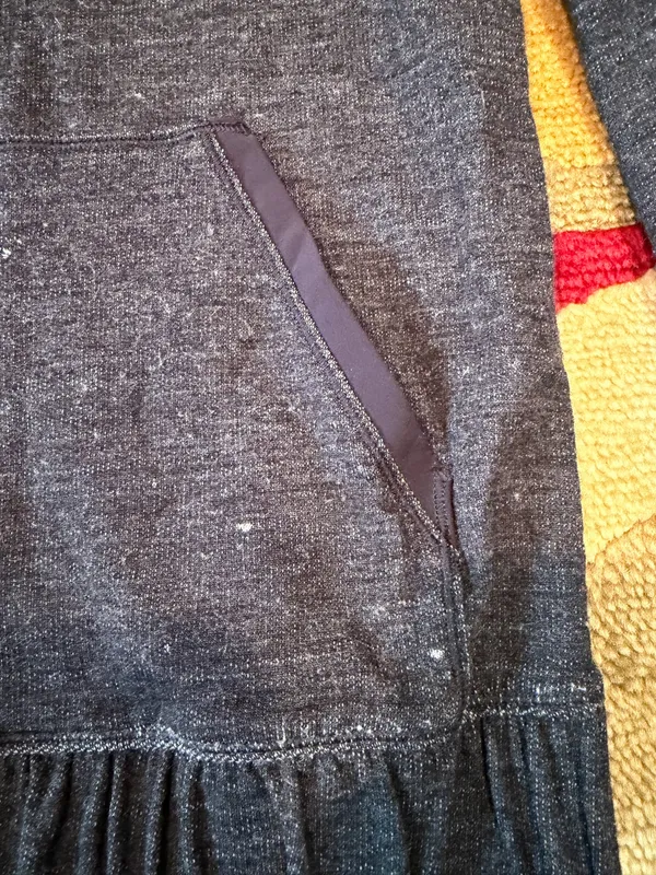 Lululemon Harmonious Hoodie Sweatshirt Reversible Grey Black Size 6 FLAWED - Image 6
