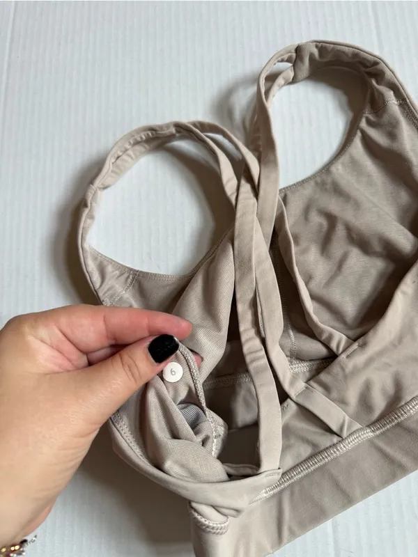 Lululemon Energy Sports Bra - Image 4