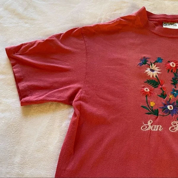 Vintage San Francisco Embroidered Floral T-shirt Pink Size Medium - Image 8