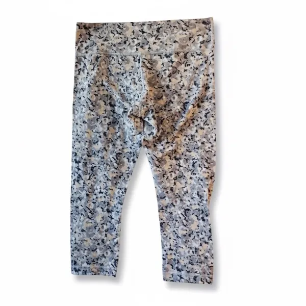 Lululemon Wunder Under Capri Leggings | Size 8 | Gray Camo - Image 7