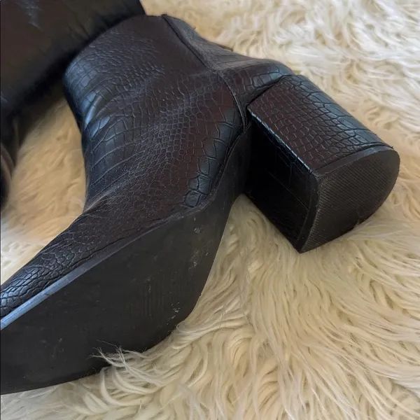 Steve Madden Julianne Black Crocodile Boots - Image 3