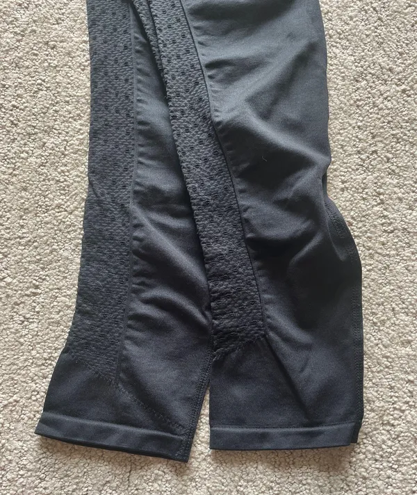 Fabletics Eco Sync High-Waisted Leggings Seamless 7/8 Medium - Image 5