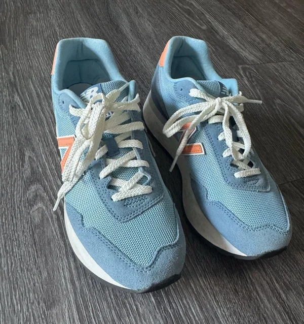 New Balance Sneakers - Image 3