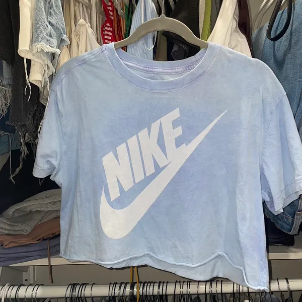 Nike Crop Top T-Shirt - Image 2