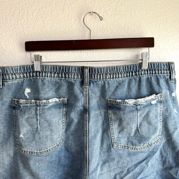 NEW Aerie Womens Shorts Denim Distressed Frayed Hem Casual Size XXL - Image 4