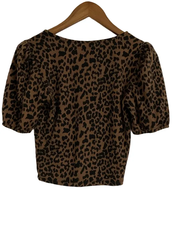 Forever 21 Leopard Print Puff-Sleeve V-Neck Crop Top - Size Medium - Image 2