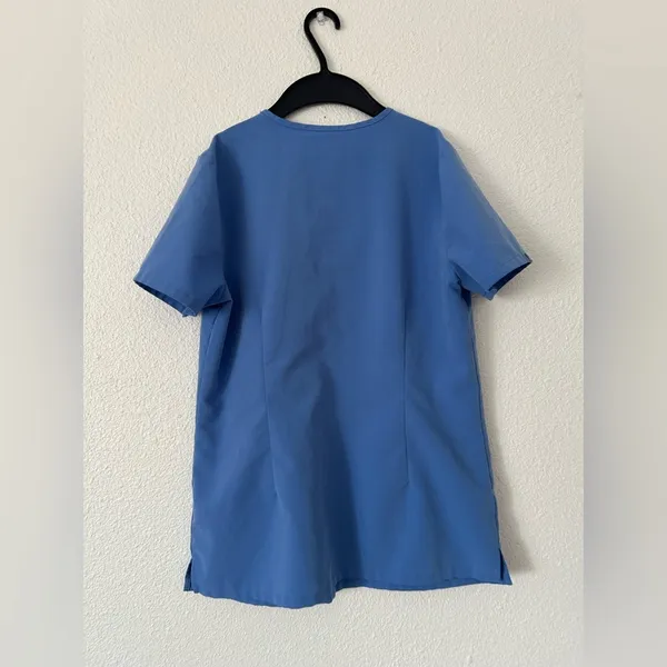 FIGS Womens Capri Blue Casma-Three Pocket Scrub Top sz XS - Image 9