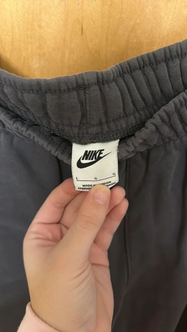 Nike SHA sweatpants cuffed  - Image 7