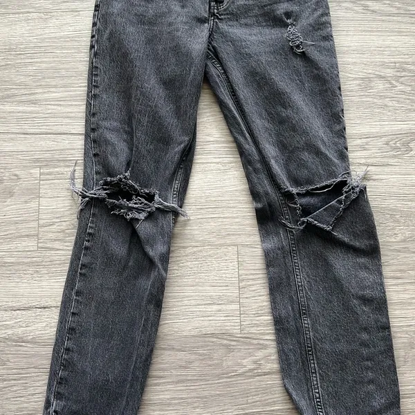 Abercrombie & Fitch - 90's Straight Ultra High Rise Size 28/6R Black Denim - Image 6