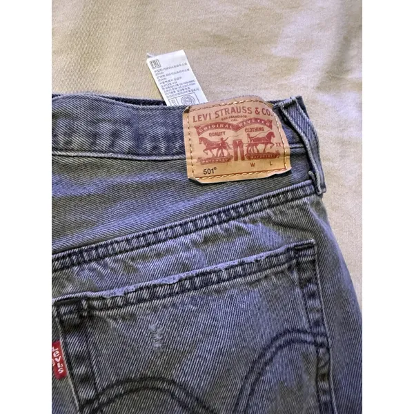 Levi's 501 Shorts Womens W30 Button Fly Frayed Hem Dark Wash Whisker Mid Rise - Image 10