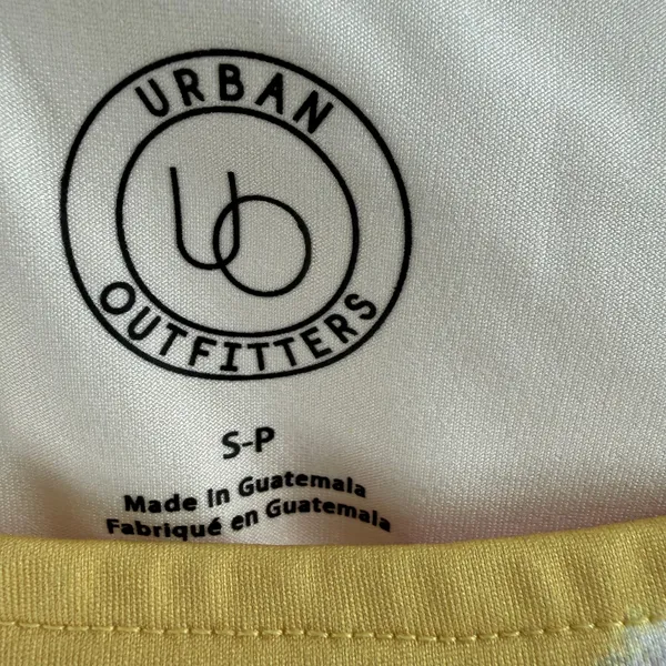 Urban Outfitters Tank SZ Small NEW Mercedes Daisy Graphic BoatNeck Yellow Y2K - Image 5