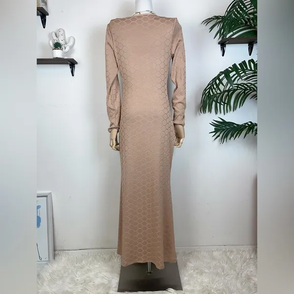 Elliatt Bajan Knit Pullover Maxi Dress Nude Size Small NWT - Image 10
