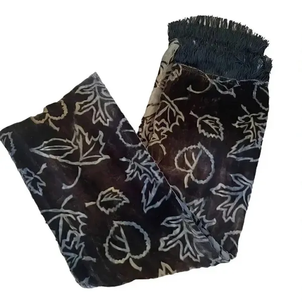Ladies Velvet Double Sided Leaves Print Soft Long Fringe Scarf One Size - Image 6