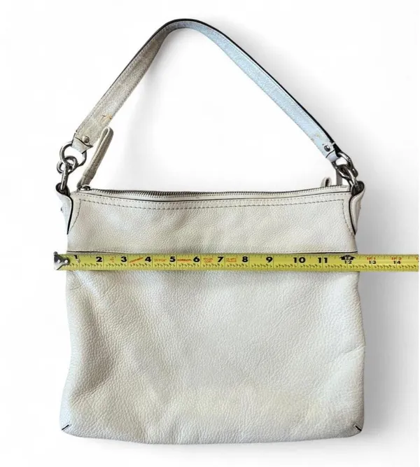 Coach White Perri soft pebble leather shoulder bag - Image 4