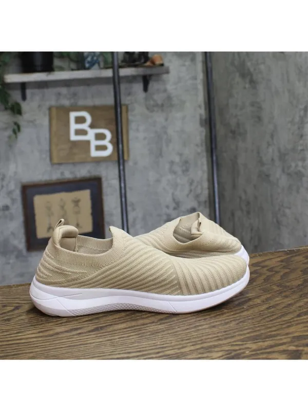 Danskin Womens Excite Slip On Lightweight Sneakers Natural Brown 10M - Image 6