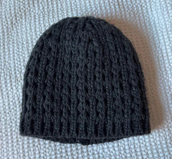 Chunky Knit Red Beanie - Image 3