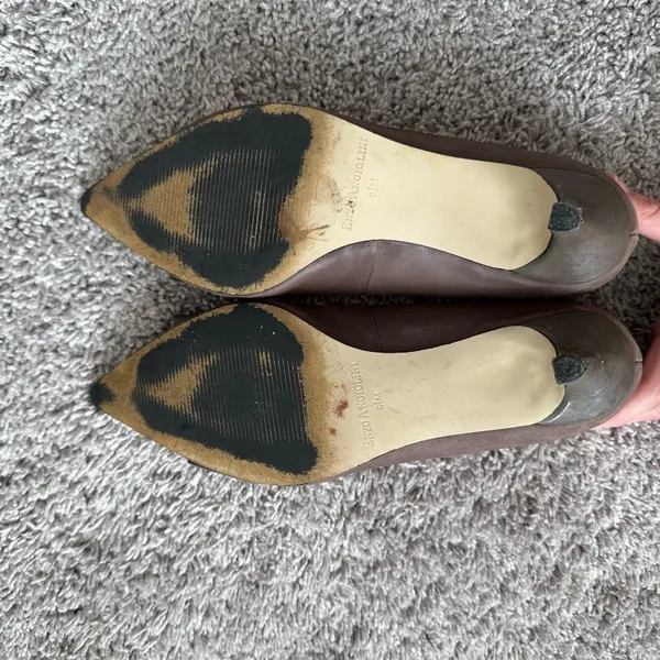 Enzo Angiolini Cute brown kitten heels with bow detail - Image 7