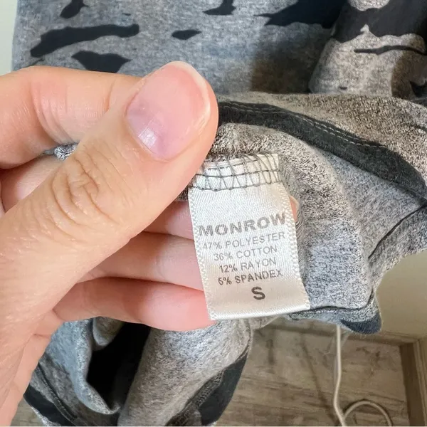 ✨‎ Monrow Camo Fitted Midi Dress Gray Black Small - Image 6
