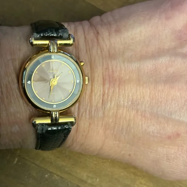 Vintage Aqualite leather watch Gold - Image 10