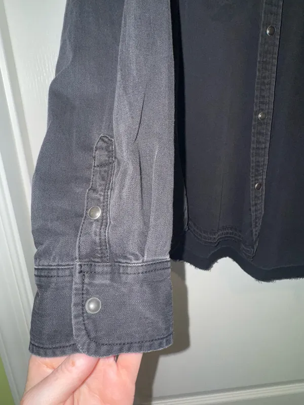 American Eagle Outfitters Black Button Up - Image 2
