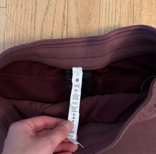 Lululemon Softstreme Pants 6 - Image 4