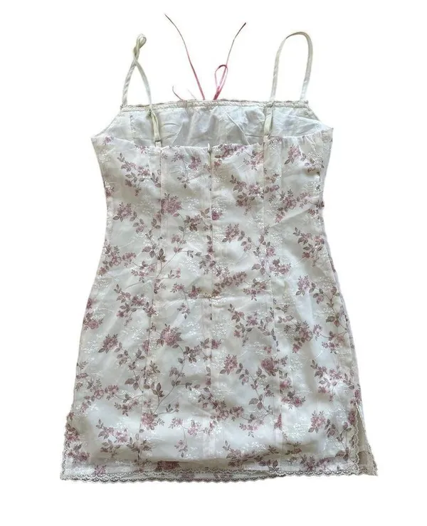 White Fox Boutique - Lace & Ribbon Trim Dainty Floral Mini Dress in White & Pink - Image 5