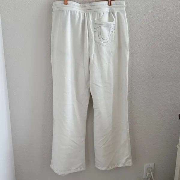 NWT True Religion HS Straight Leg Winter White Sweatpants XL - Image 2