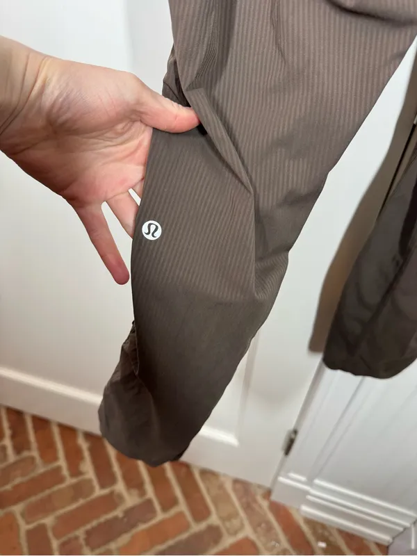 Lululemon Dance Studio Mid-Rise Jogger Full Length in Espresso Brown size 6 - Image 3