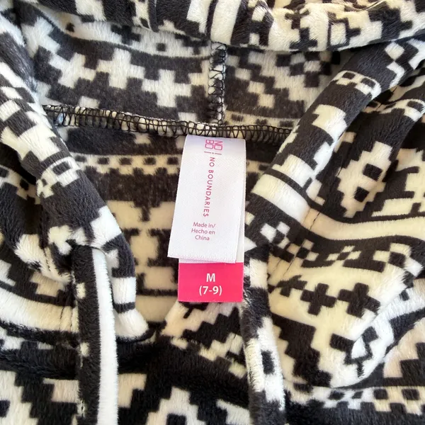 No Boundaries Womens Tribal Fleece Hoodie Pocket Medium 7-9 - Image 4