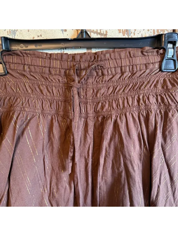 Gap Brown mini skirt metallic threading size small - Image 2