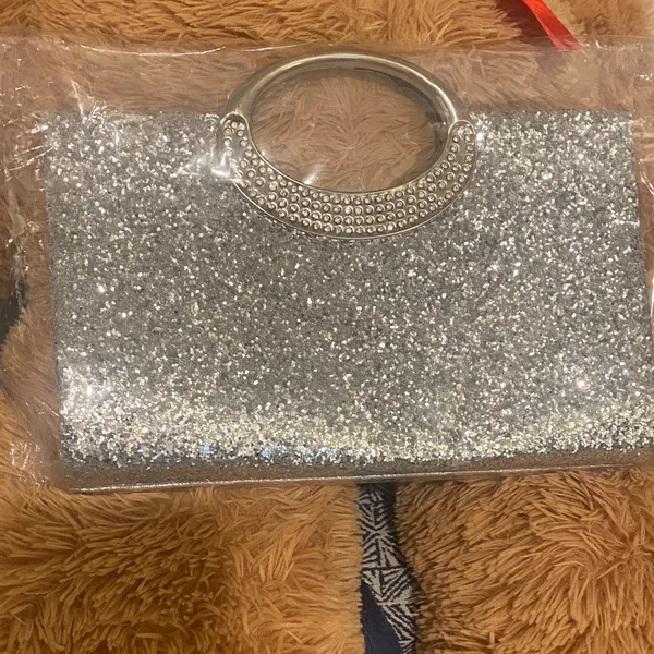 New Without Tag Evening Silver Clutch - Image 3