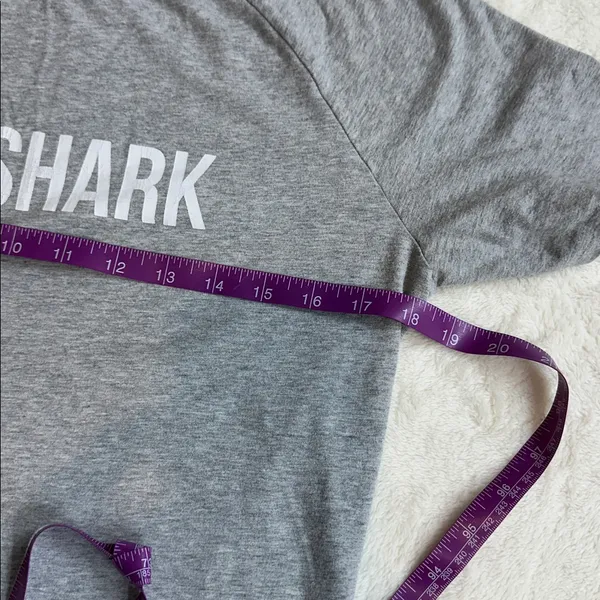 Gymshark Gray Short Sleeve Tee - Image 5