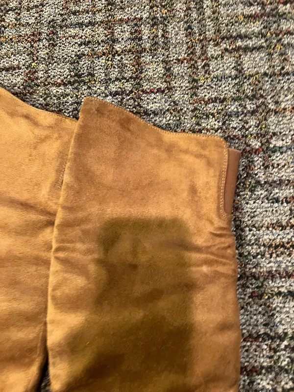 Amazon Tan knee-high suede boots #kneehighboots - Image 3