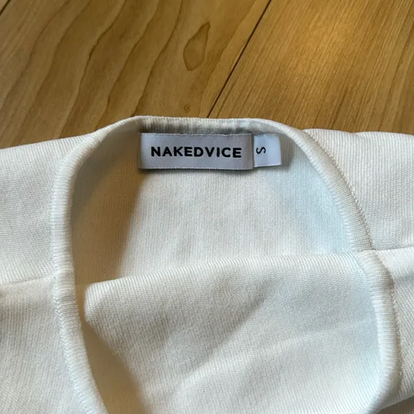 NAKEDVICE CUT OUT TOP White - Image 3