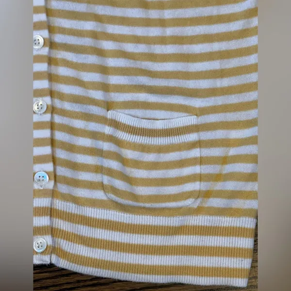GAP‎ Yellow and White Striped Lightweight 3/4 Sleeve Cardigan Women’s Medium - Image 8