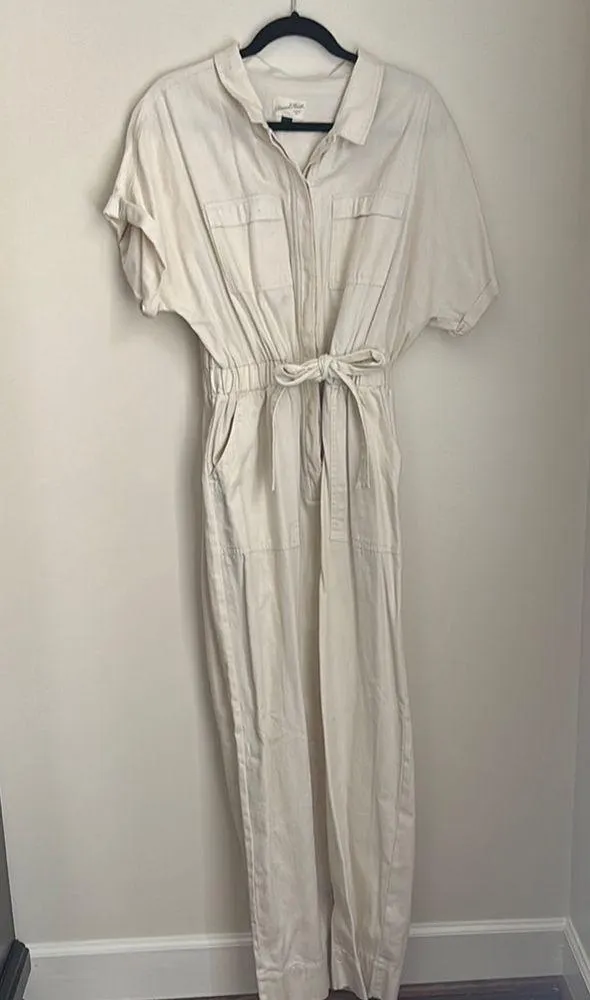 Universal Threads Women's Cream Jumpsuit - Image 2