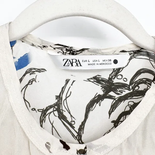 ZARA Womens Abstract Face Graffiti Print Artsy Viscose Button Down Shirt Size L - Image 3