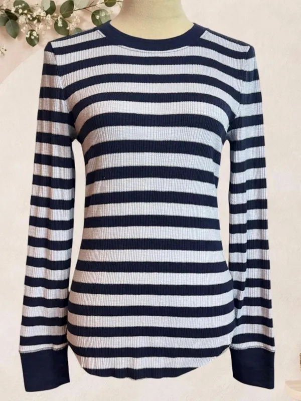 NWT Aerie Navy Striped Ribbed Long-Sleeve Top Size Medium - Image 3