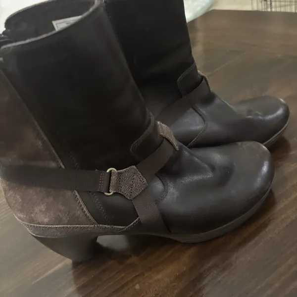 Merrell Women's Evera Fade Espresso Heeled Ankle Boots - Size 10US - Image 5