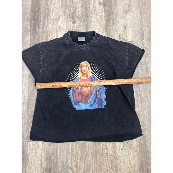 Taylor Swift "Saint‎ Taylor" Graphic T-Shirt Charcoal Gray Acid Wash Size M/L - Image 3