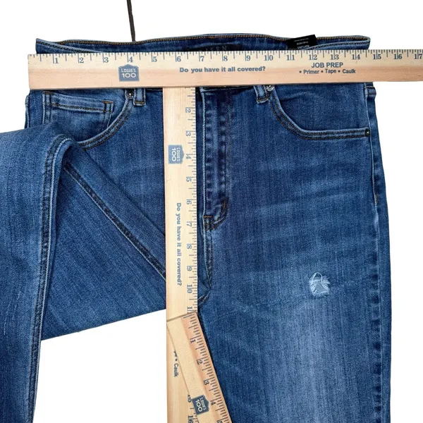 Risen Jeans High Rise Cropped Straight Leg Raw Hem Denim Size 30/11 - Image 8