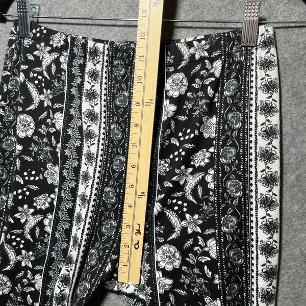 Maternity Vibes Floral Flare Leggings Black White Boho Bell Bottom Size S - Image 5