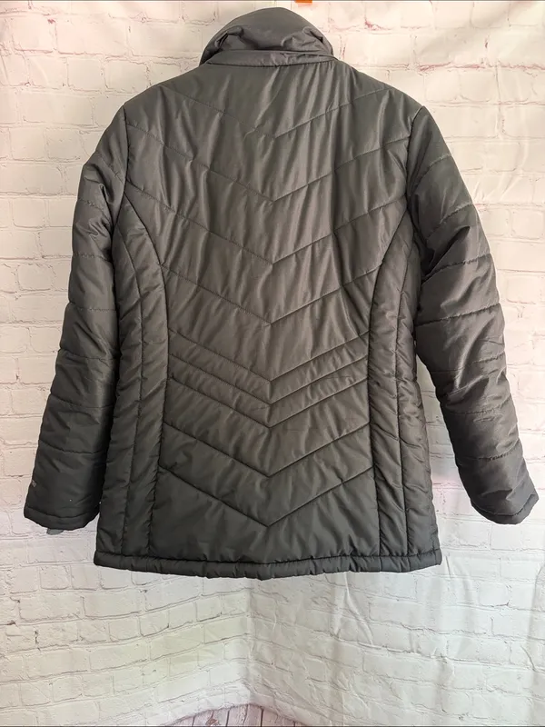 Free Country Quilted double zip Puffer Jacket in Black Woman’s size M - Image 3