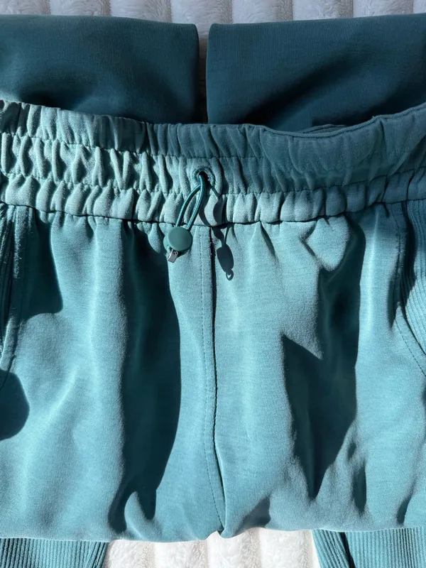 Lululemon joggers - Image 2