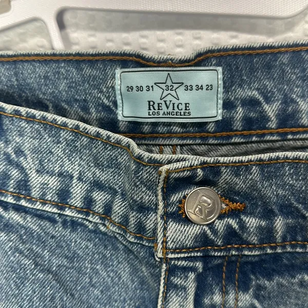 REVICE new with tags Baggy, Straight Leg Jeans in Faded Blue Wash - Image 3